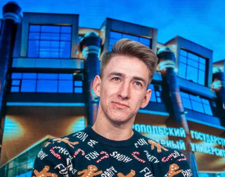 "Северная столица"музыка С. Гуляевслова А Слядневаранжировка С. ГуляевИсполняет Д. Самарцев