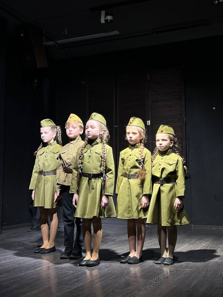 Солнце скрылось .