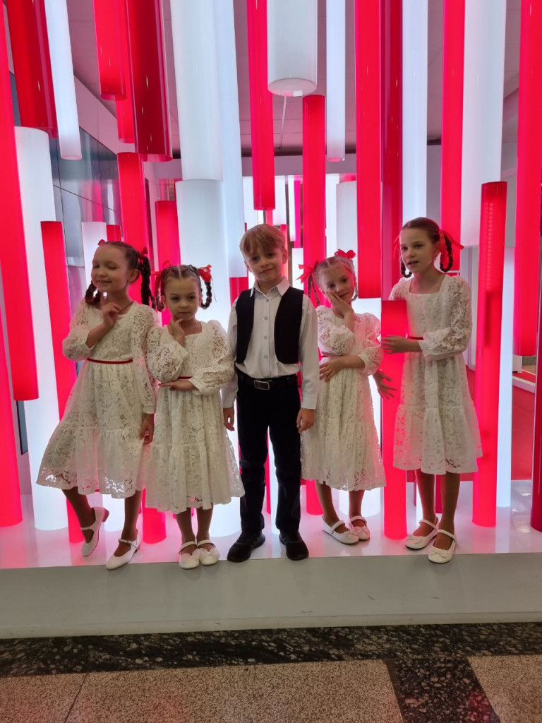 Военная песня.Солнце скрылось.