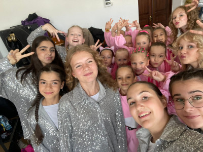 "Просто жить"