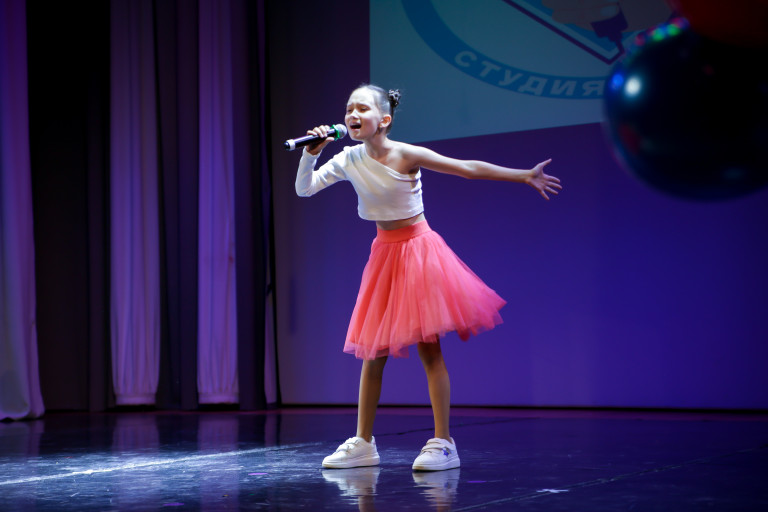 Песня "Всё впереди"