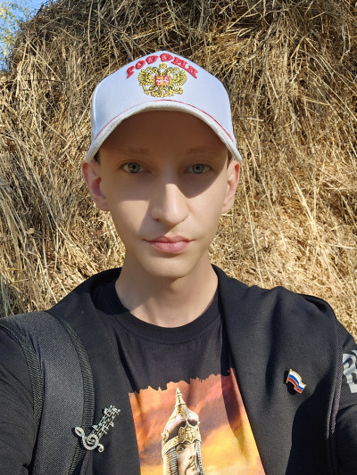 Игорь Попов