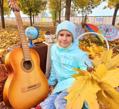 Песня "Изгиб гитары жёлтой"