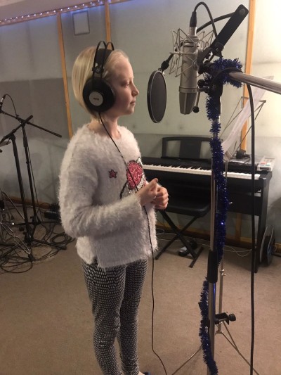 Новый год к нам мчится!