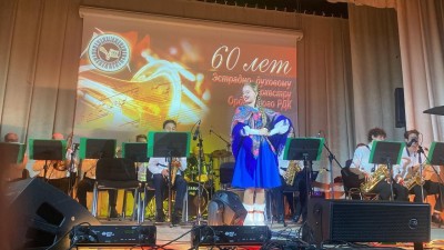 Исполнительница народных песен. Продолжатель русской культуры