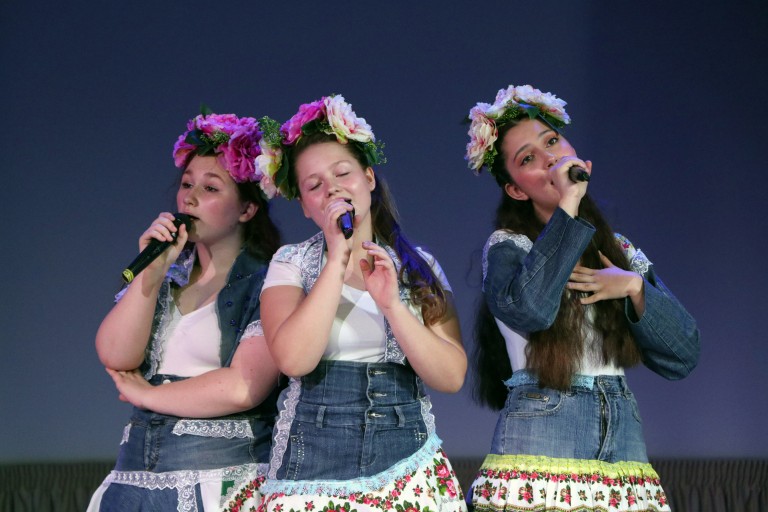 Русская лирическая