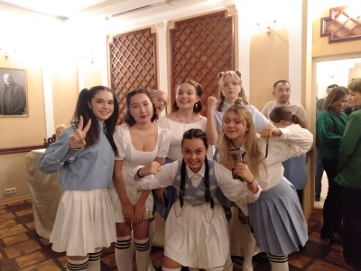 " Баллада о летчицах"