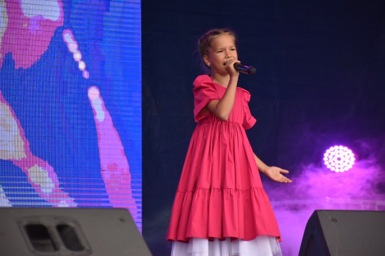 "Кружевной мир" А. Петряшева